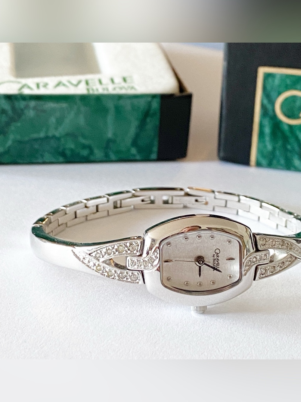 Vintage Caravelle Bulova Watch Women's Dainty NEEDS BATTERY 6.5" Silver Crystals